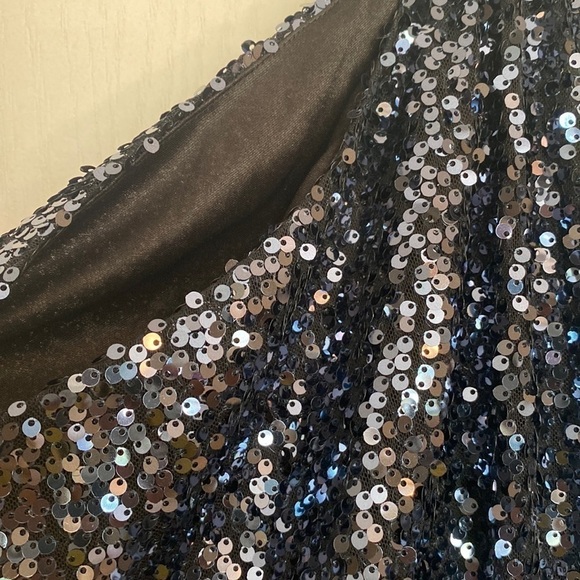 Aidan Mattox sequin dress - Picture 3 of 6